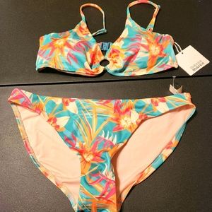 Maree women's floral print bikini. Size 8.